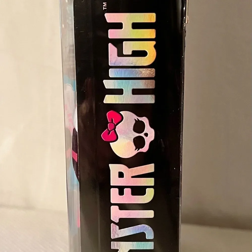 NWB Mattel - Collectible Monster High Frankie Stein Doll Can Ship Today.